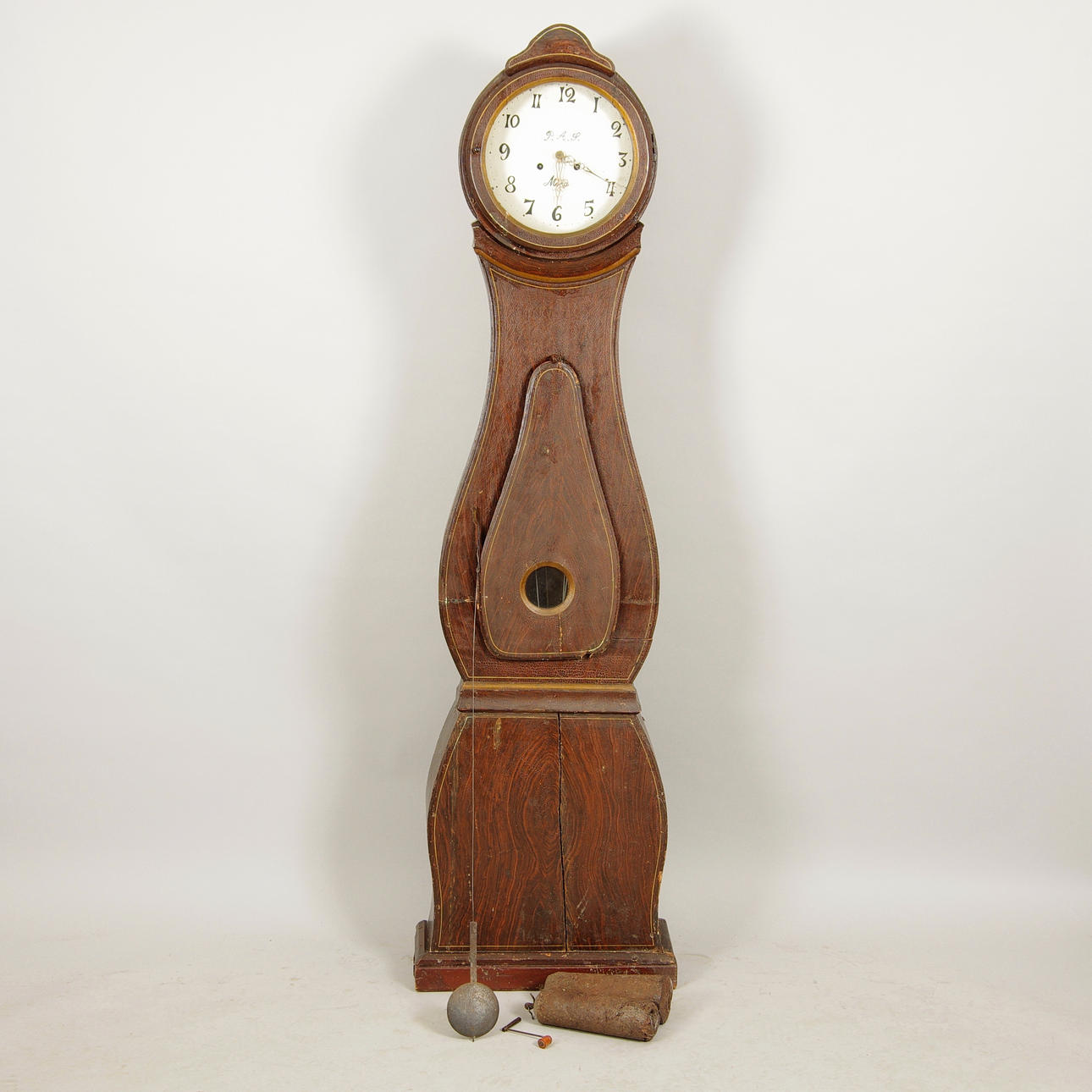 GOLVUR, mora, drickamålat, 1800-talet.