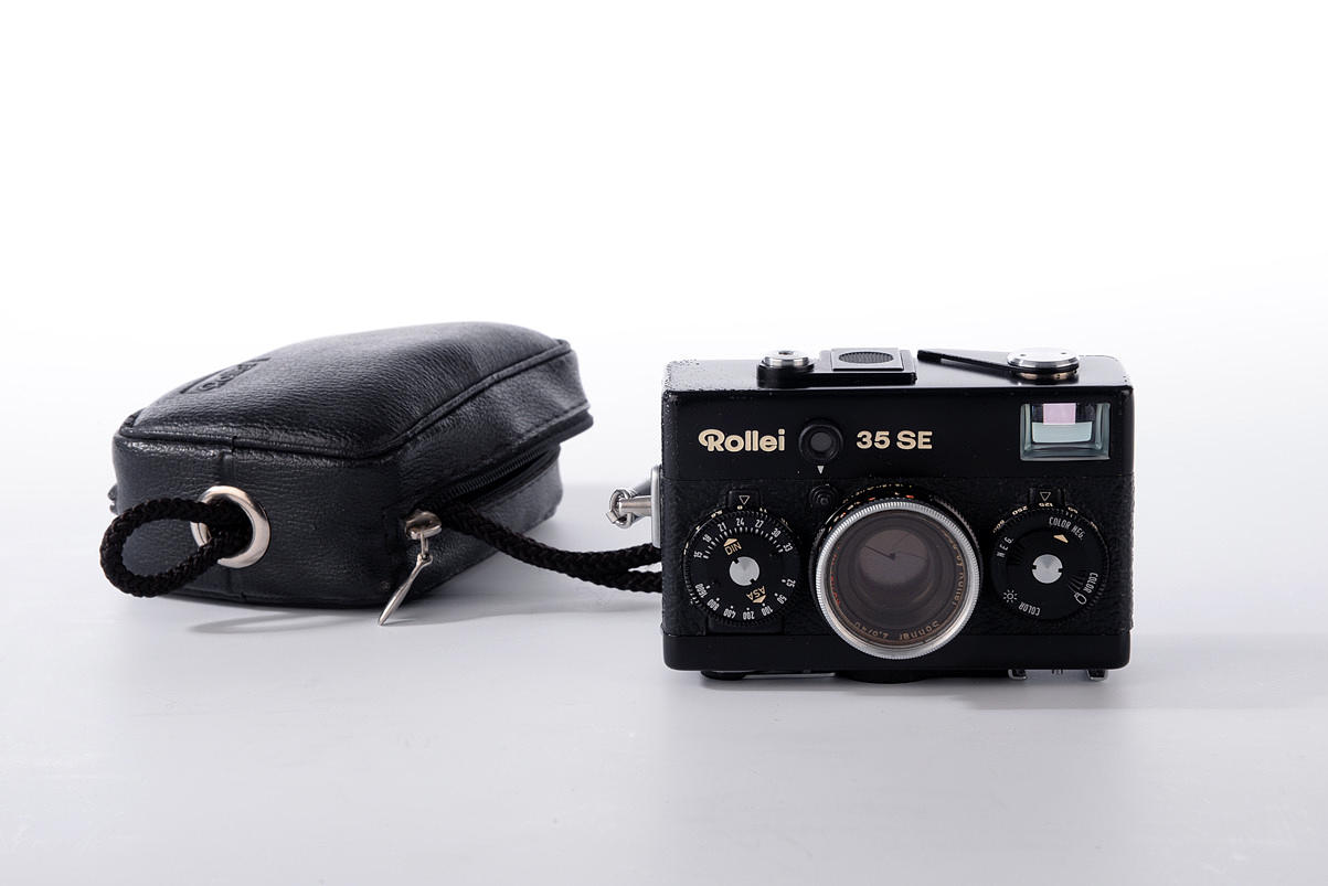 ROLLEI. Miniatyr kamera 35 SE.