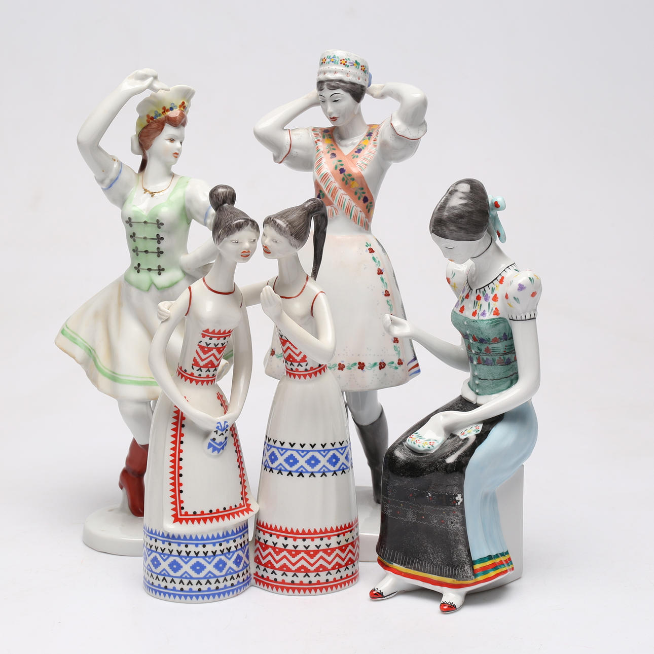 FIGURINES. 4 st, Hollohaza, Hungary. Ceramics & Porcelain - European ...