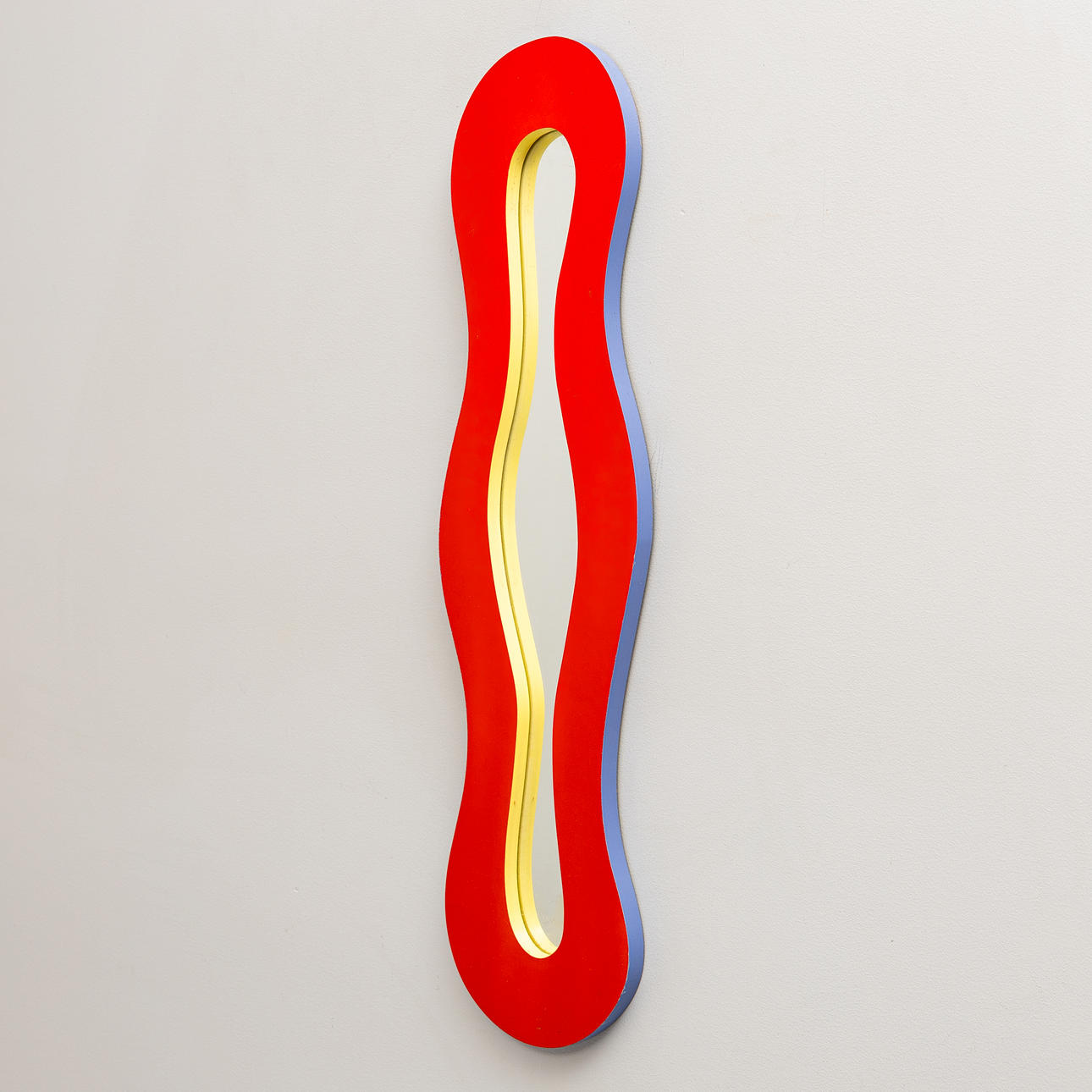 SOFIA UDDÉN. Mirror, años 90.