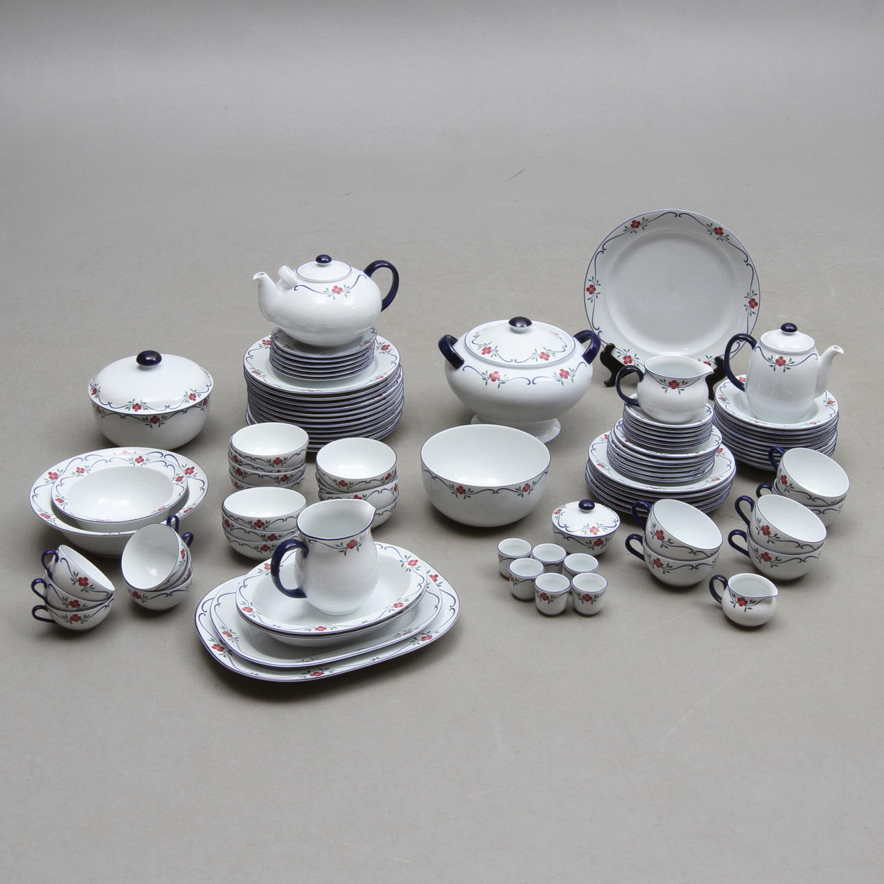 SERVISDELAR, 85 delar, porslin, "Sundborn", Pia Rönndahl, Rörstrand.