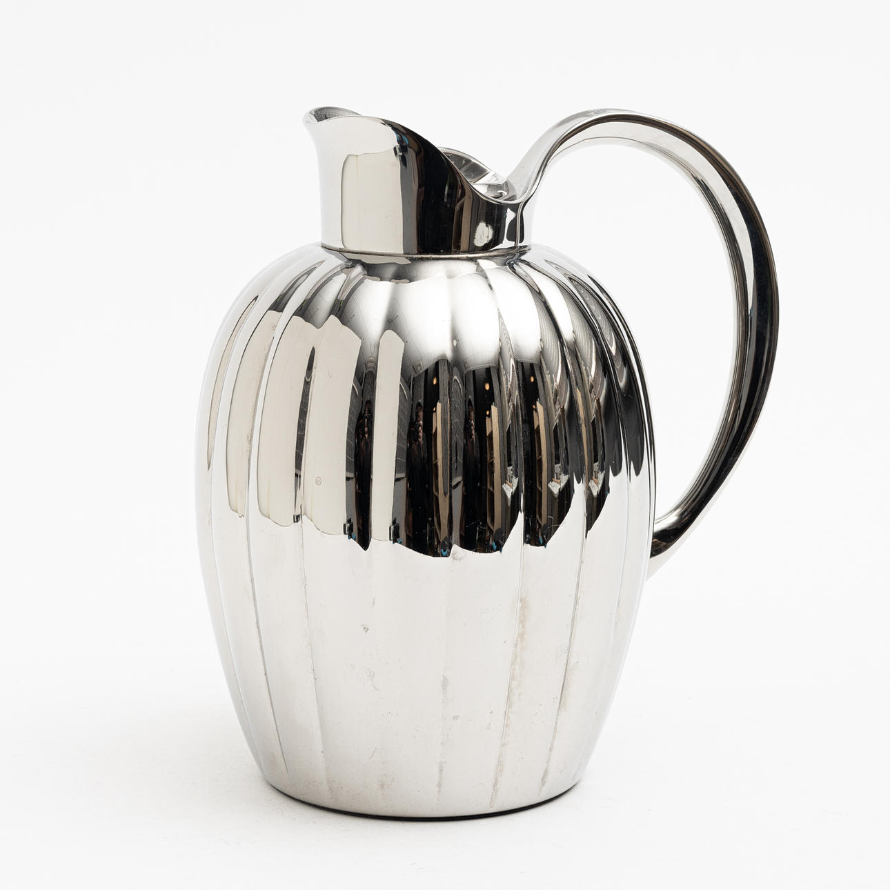 SIGVARD BERNADOTTE. Termokande, Georg Jensen, forkromet metal, moderne.
