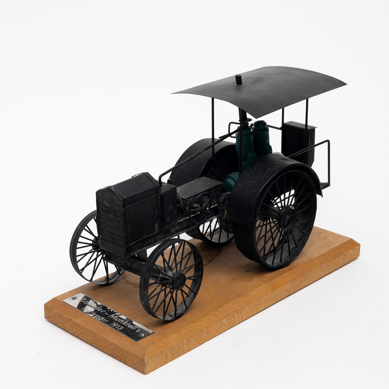 MODELL, Bolinder - Munktell, First tractor, 1913. Samtida.