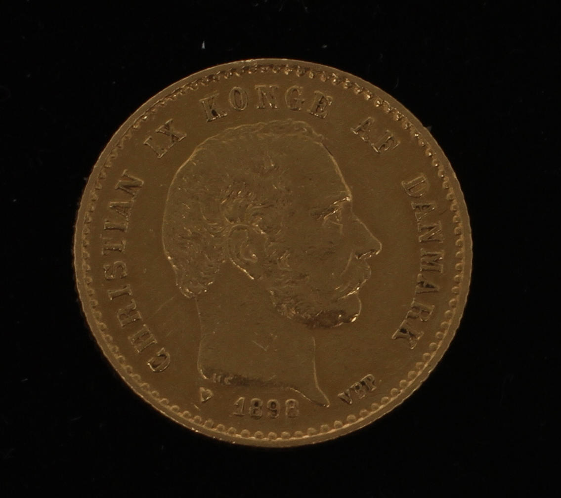GULDMYNT, 10 Kroner, Danmark, 1898. Vikt 4,4 gram.