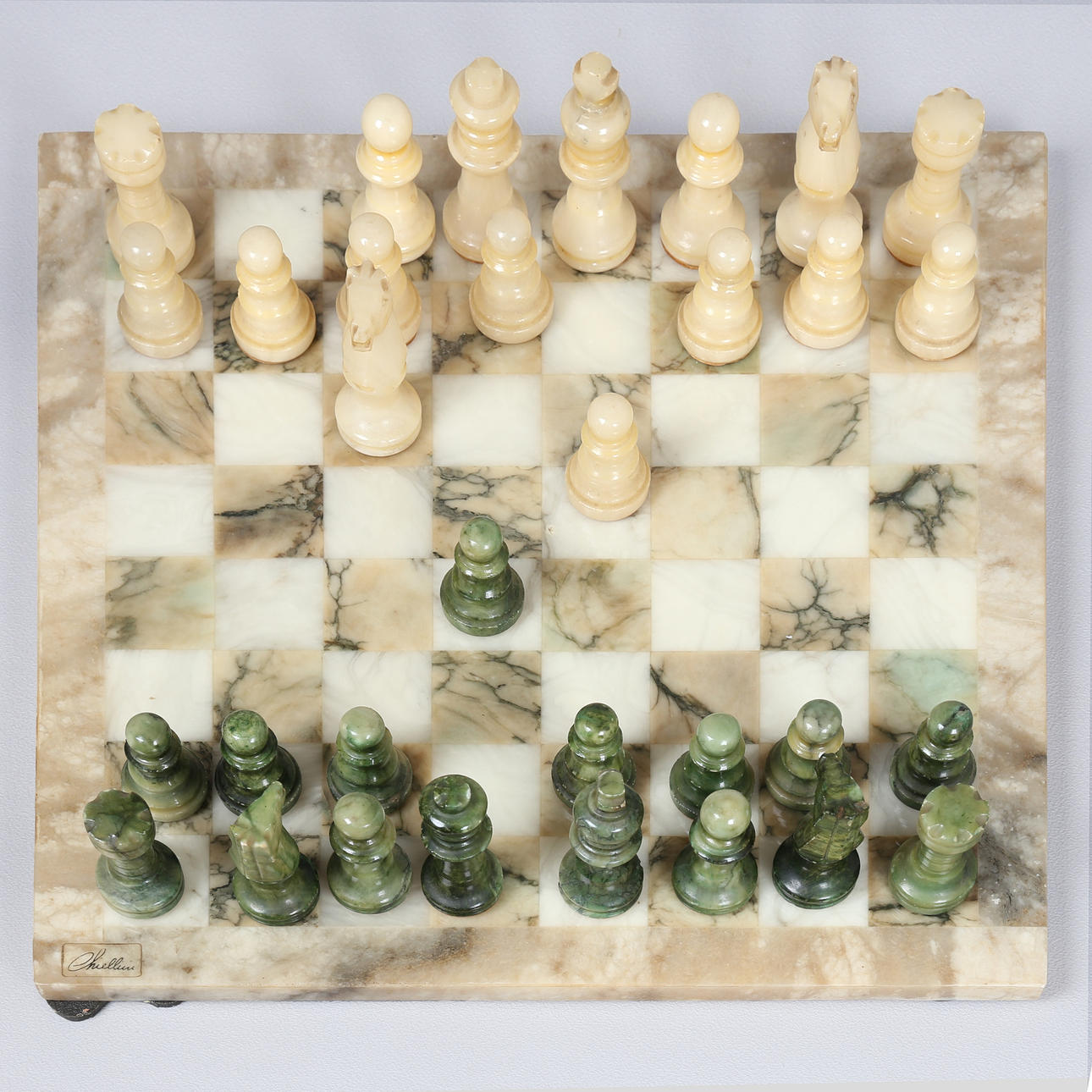 A 20TH CENTURY ITALIAN ALABASTER CHESS SET BY CHIELLINI. Toys - Toys ...
