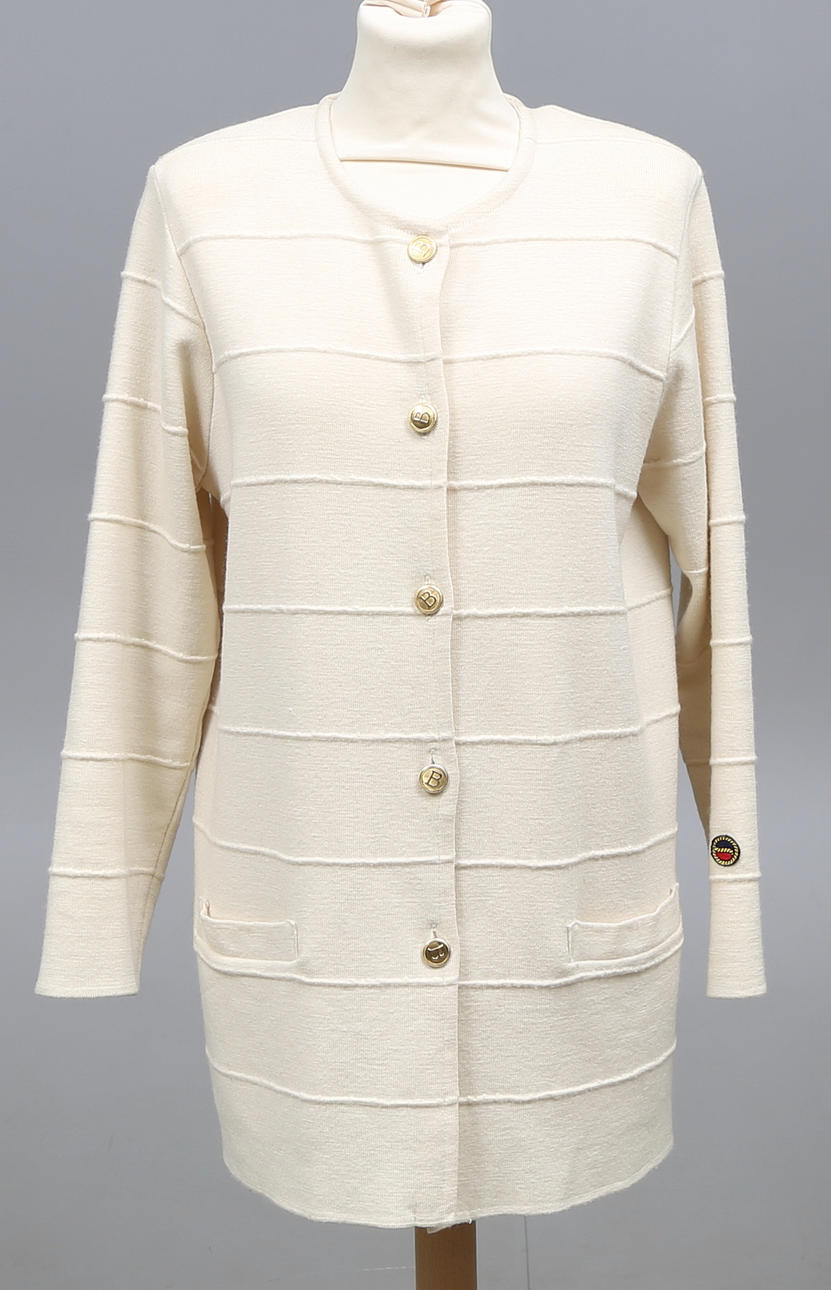 CARDIGAN, ull, Busnel, Frankrike.