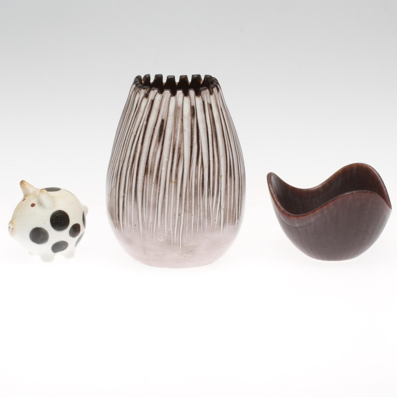 KERAMIK, 3 delar, Rörstrand, Ekeby och Rörstrand.