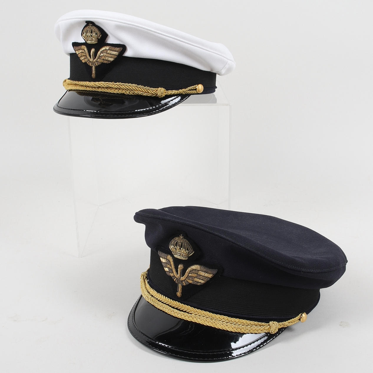 2 caps, Swedish Air Force.