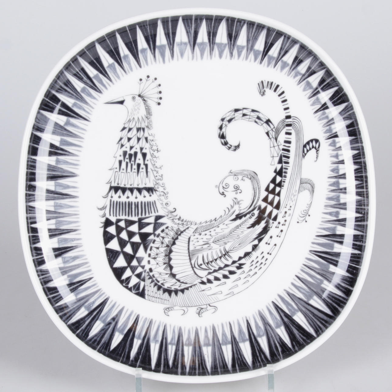 FAT, porslin, "Fågeln Fenix, Alf jarnestad & Sven Erik Skawonius, Upsala Ekeby, 1900-talets andra hälft.