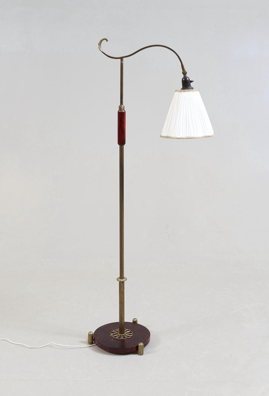 A 1930s Zenith art deco floor lamp.