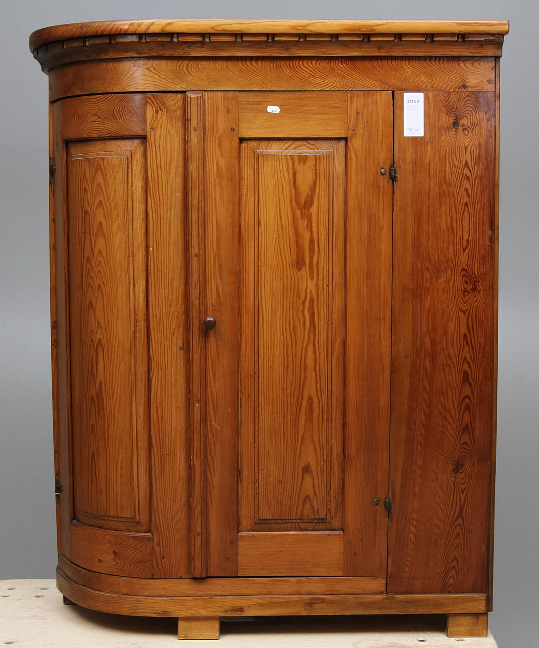 HÖRNSKÄNK, 1800-tal.