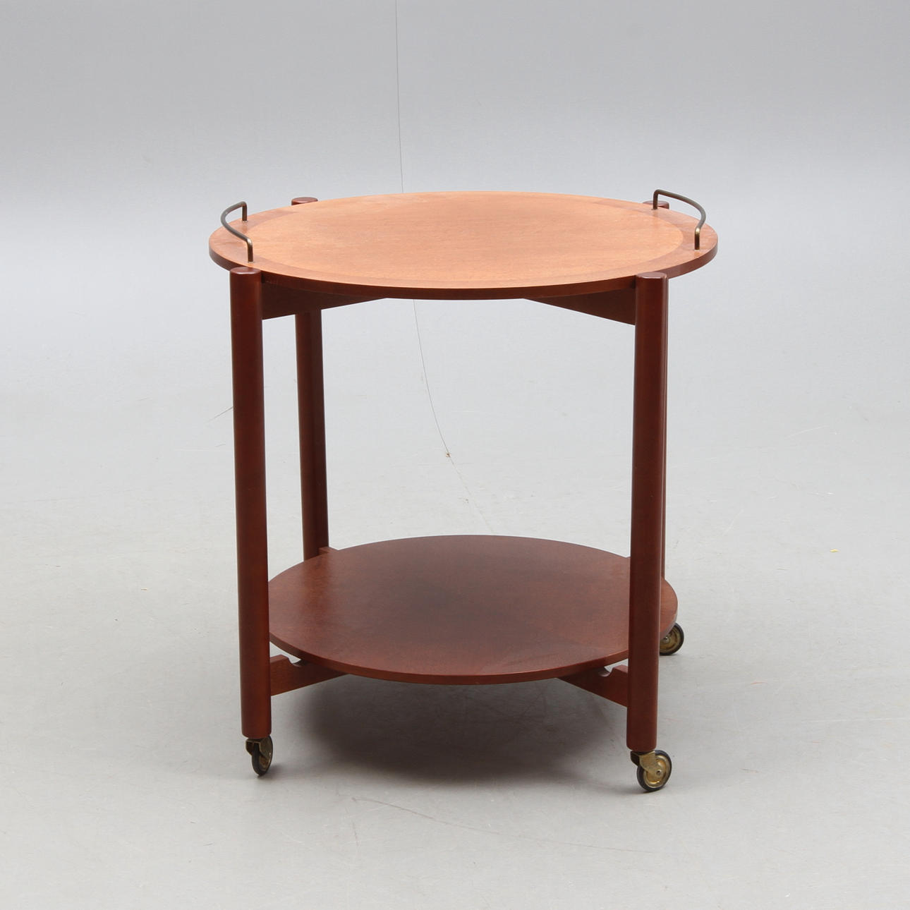 BRICKBORD, på hjultrissor, 2000-tal.