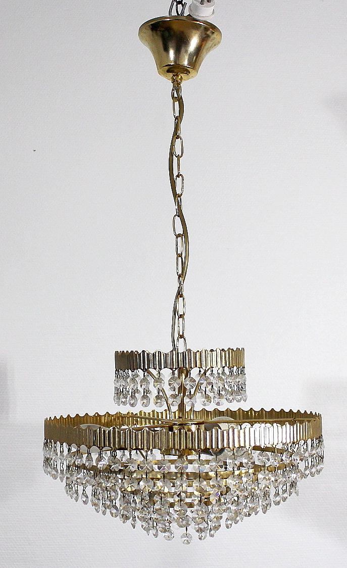 KRISTALLKRONA. tre ljuspunkter.