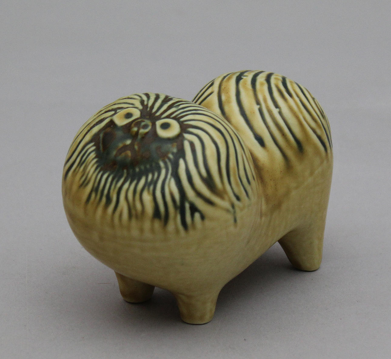 LISA LARSON. Hund, stengods. Gustavsberg.