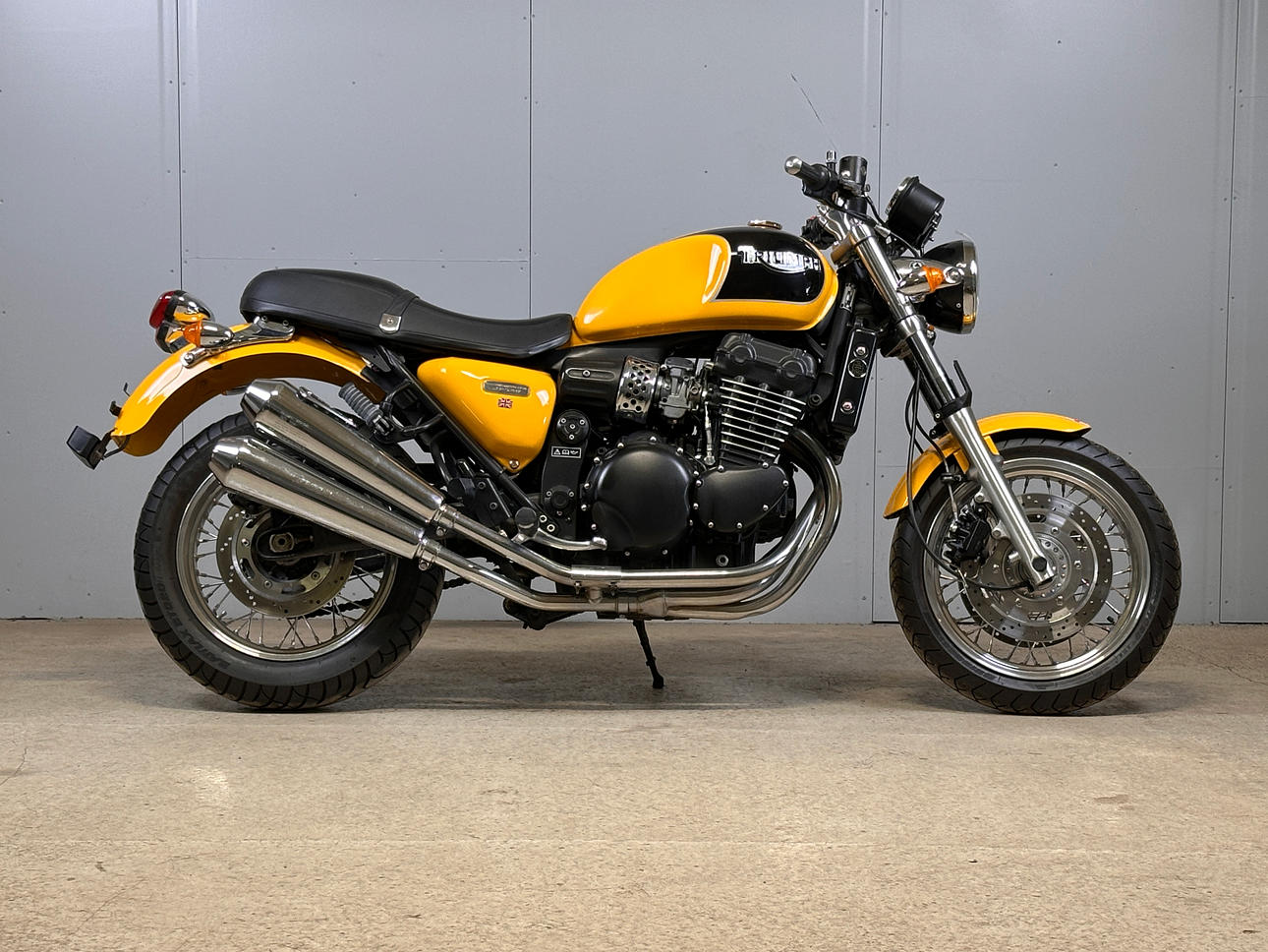 TRIUMPH, Thunderbird 900, 1999, England.