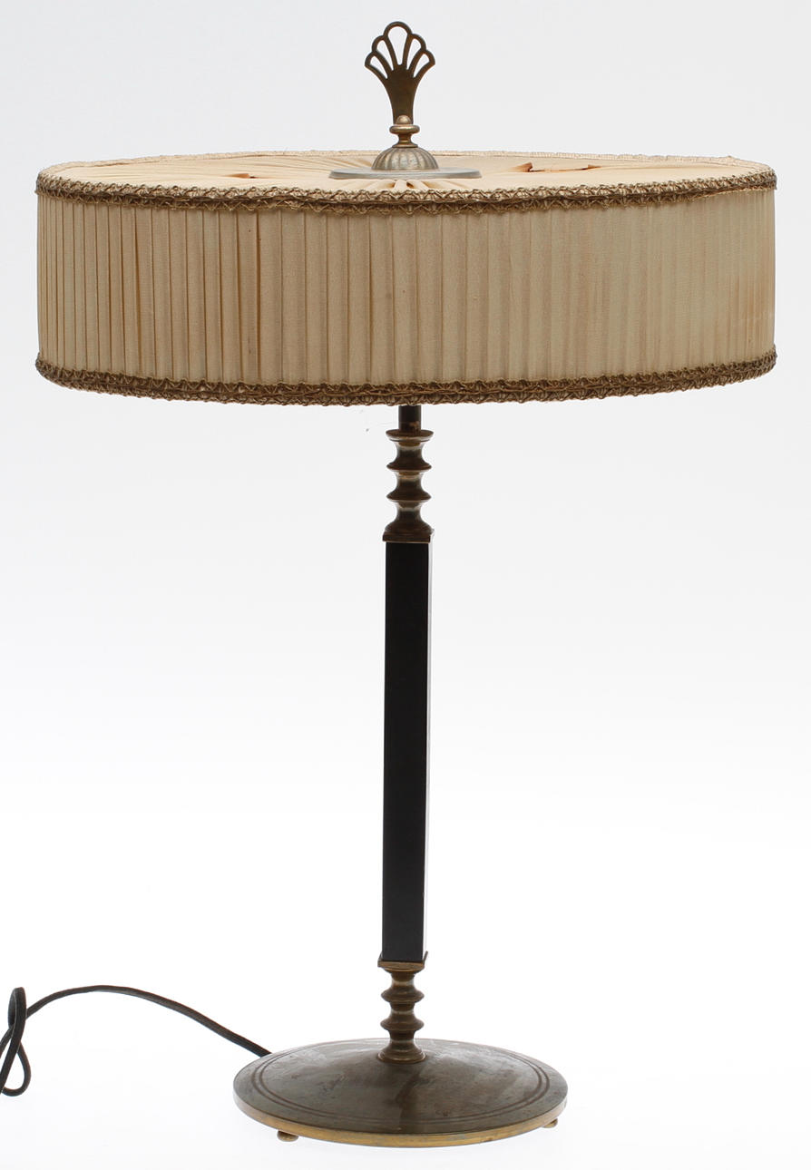 BORDSLAMPA, 1900 talets första hälft.