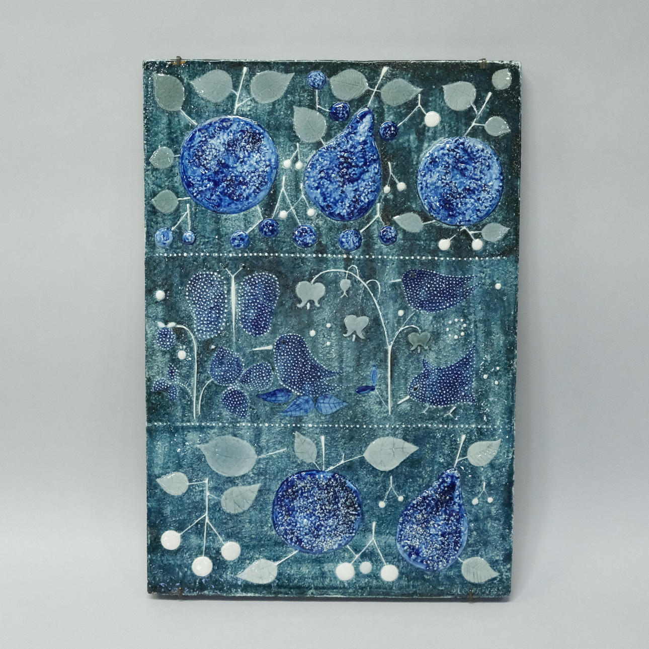 SYLVIA LEUCHOVIUS. WALL PLATE.