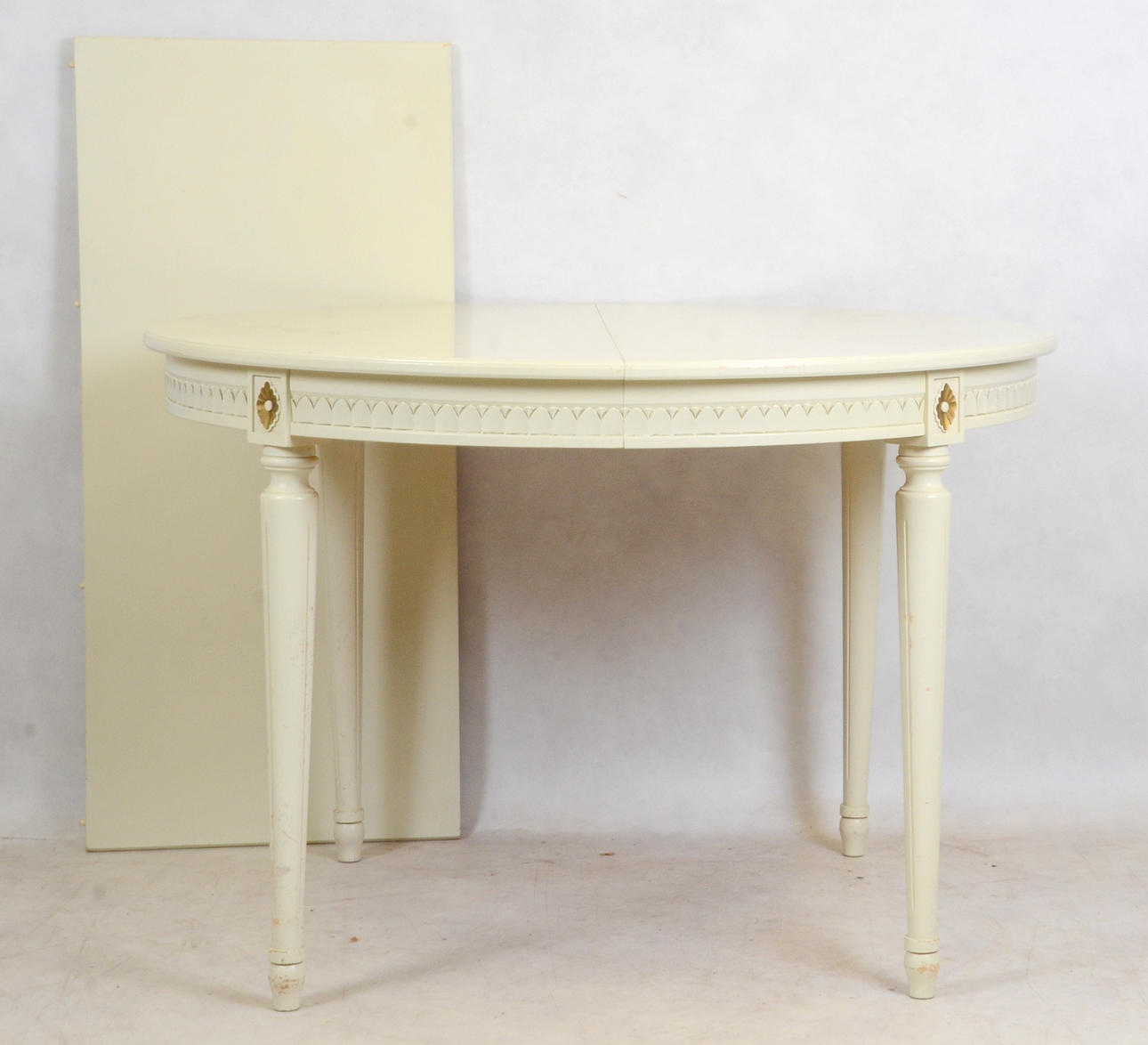 MATBORD Gustavianskt stil, 1900-talets andra häft.