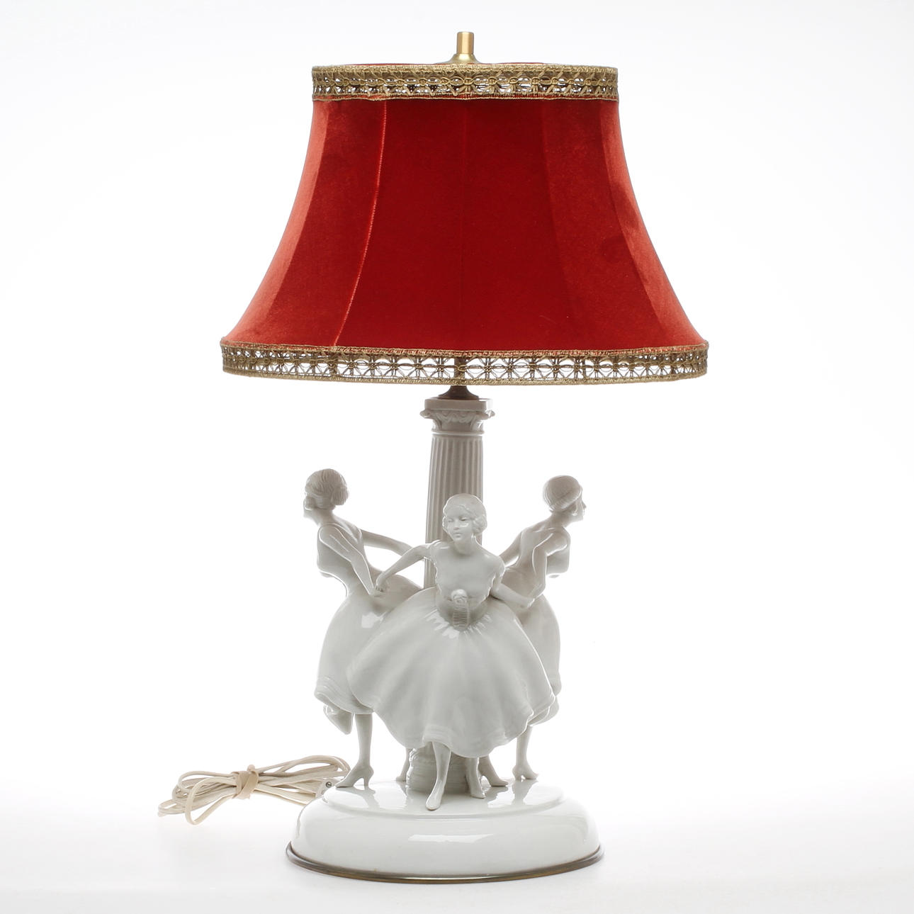 BORDSLAMPA, porslin, troligen Fraureuth, Tyskland, 1900-talets första hälft.