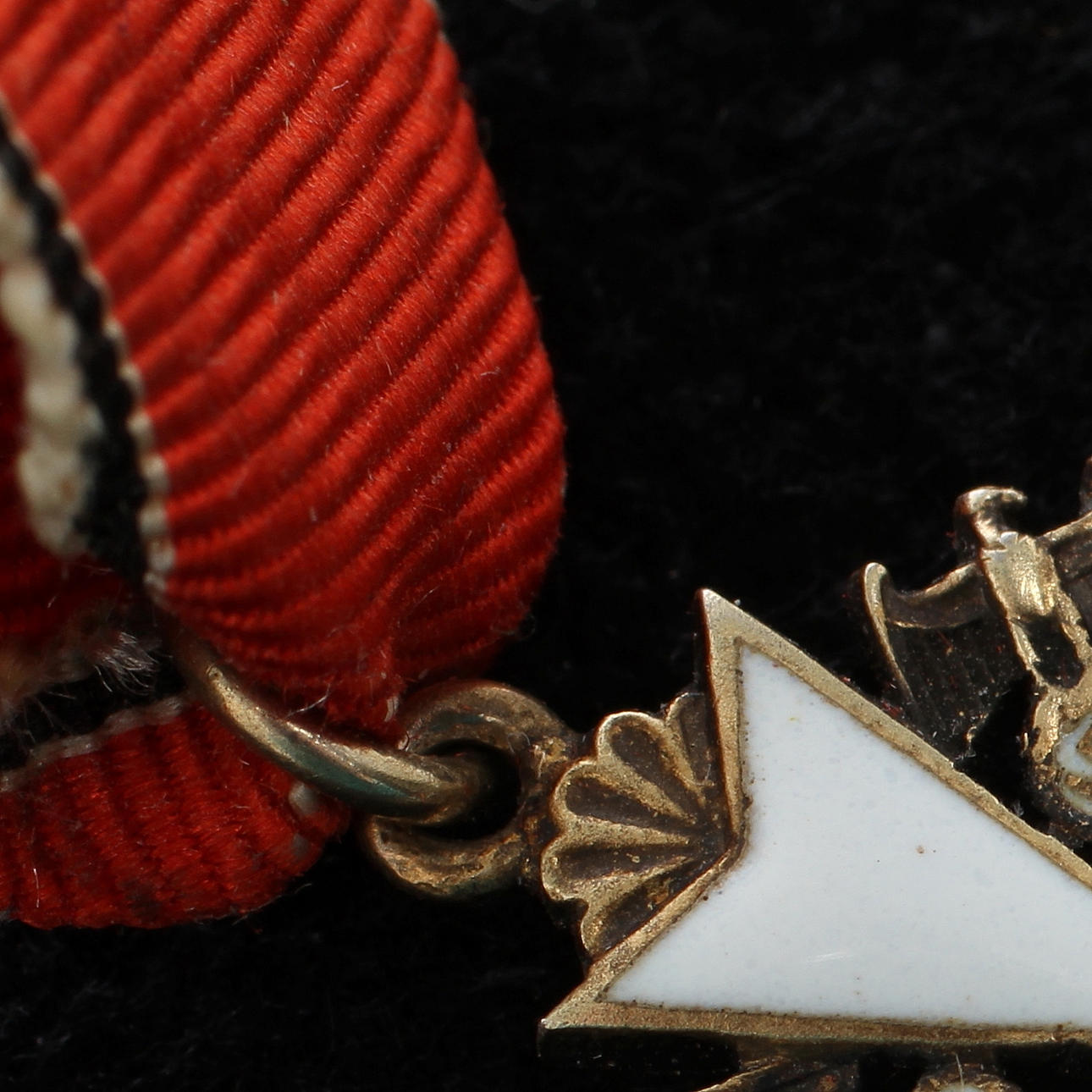 MINIATYRKORS emalj och tyska örnar . Tyskland tredje riket 1930-tal.