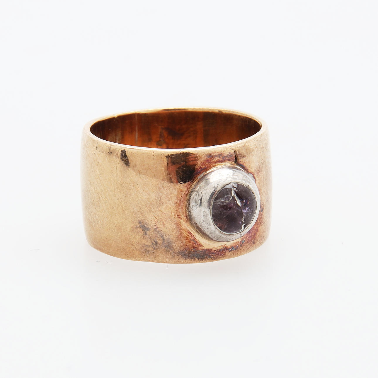 RING MED STEN, guld 18K, totalvægt 15,07 gram.