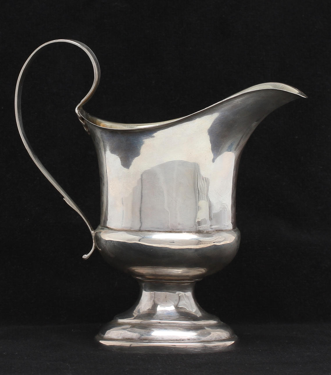 GRÄDDKANNA, silver, svenska stämplar 1945, Vikt 142 gram.