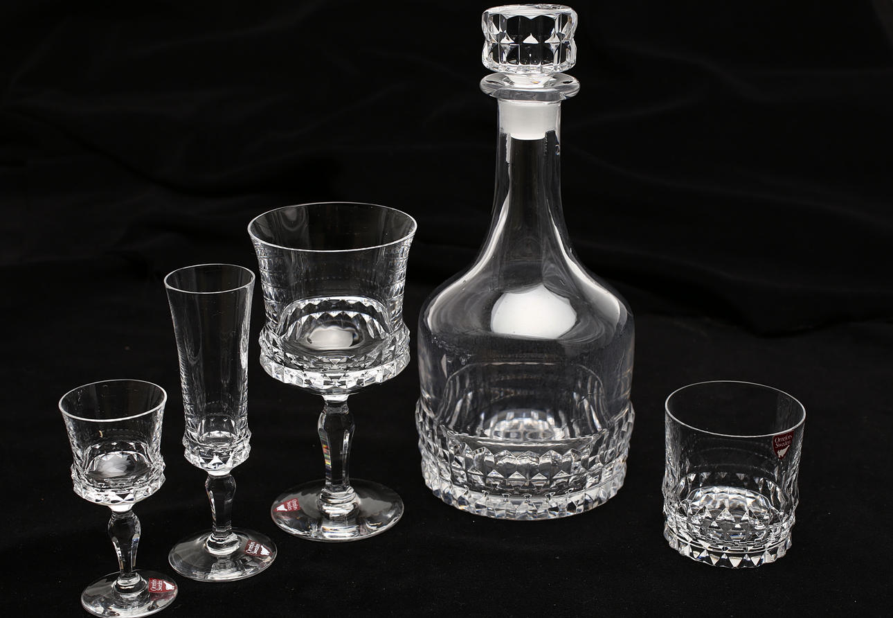 GLASSERVISDELAR, 40 st, "Silvia", Ingeborg Lundin, Orrefors.