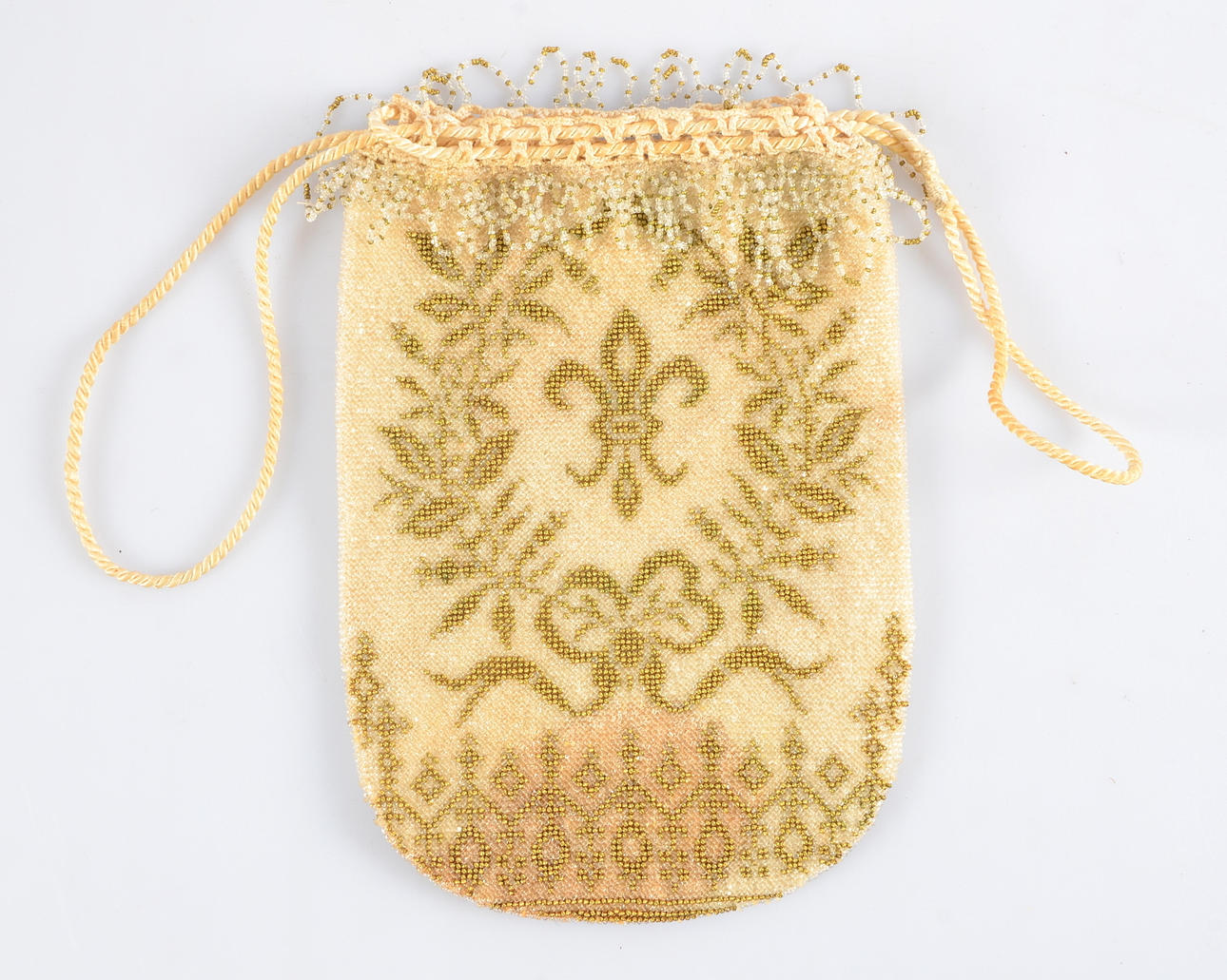 AFTONVÄSKA, pärlbroderi, 1900-talets första hälft.