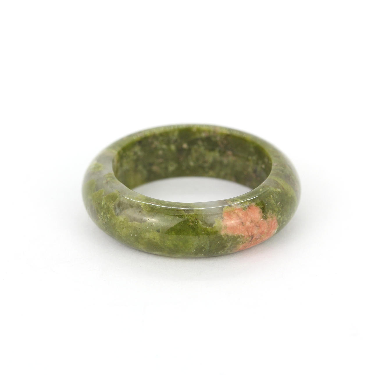 ANILLO DE PIEDRA PULIDA.