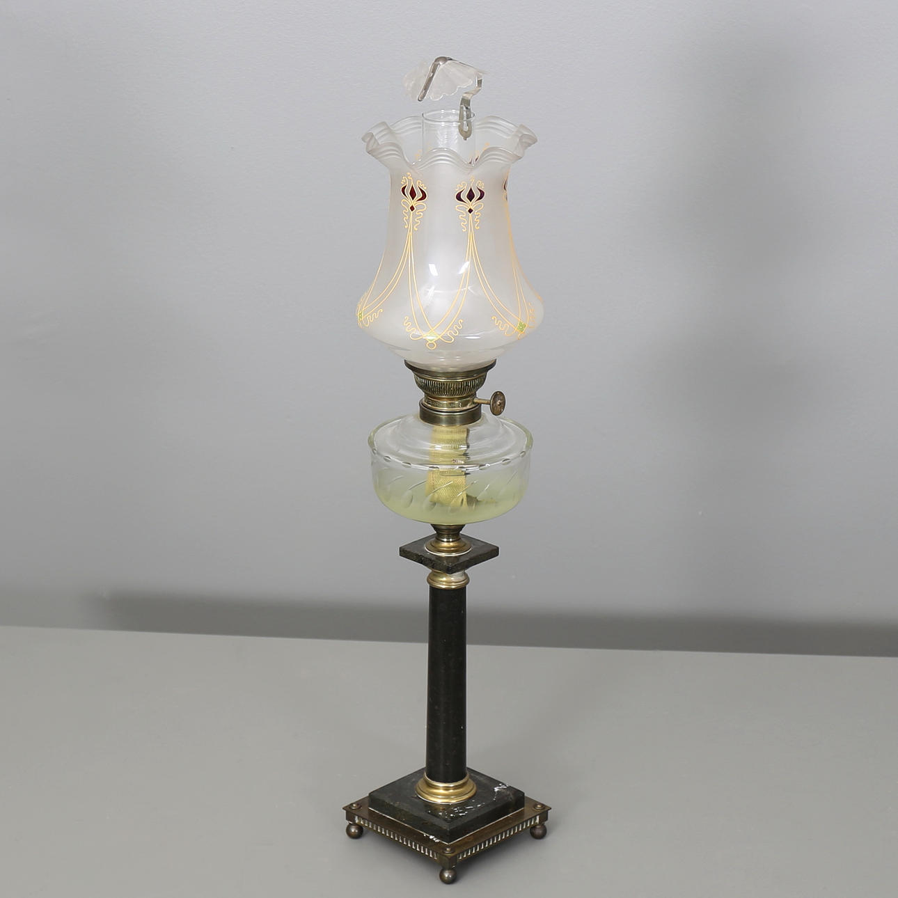 BORDSFOTOGENLAMPA, 18/1900-tal, jugend.