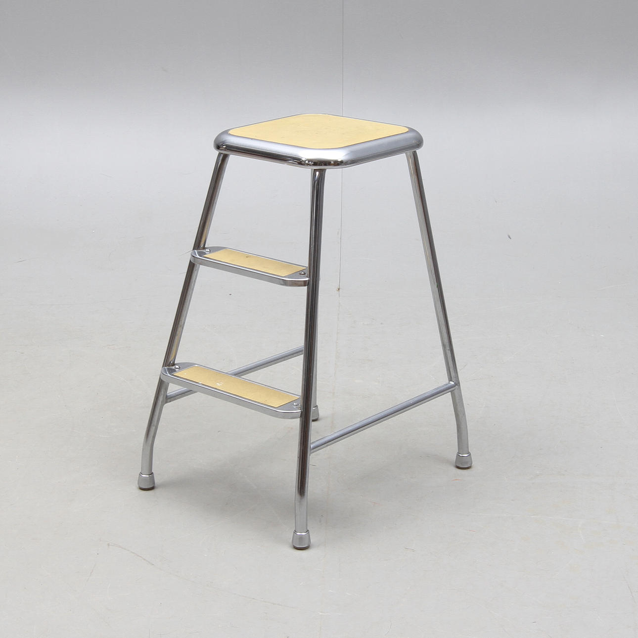 STEGPALL, 1900-talets andra hälft.