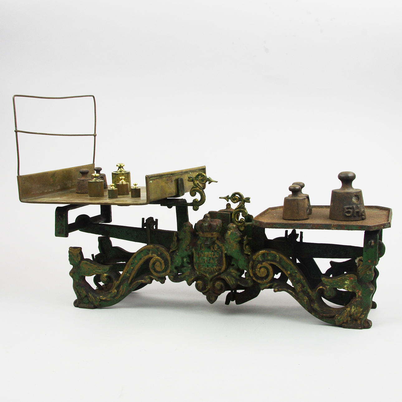 BALANSVÅG MED 10 VIKTER, Lindells.