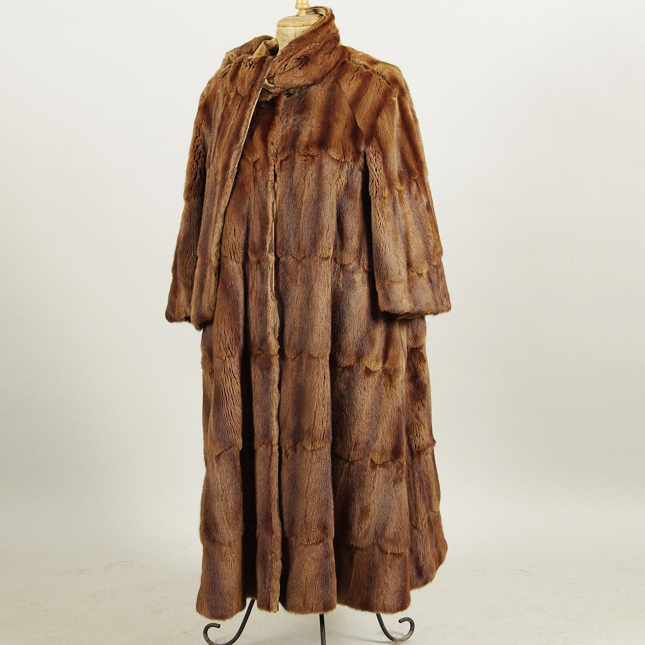 PÄLS, kanadensisk ekorre/mocka.