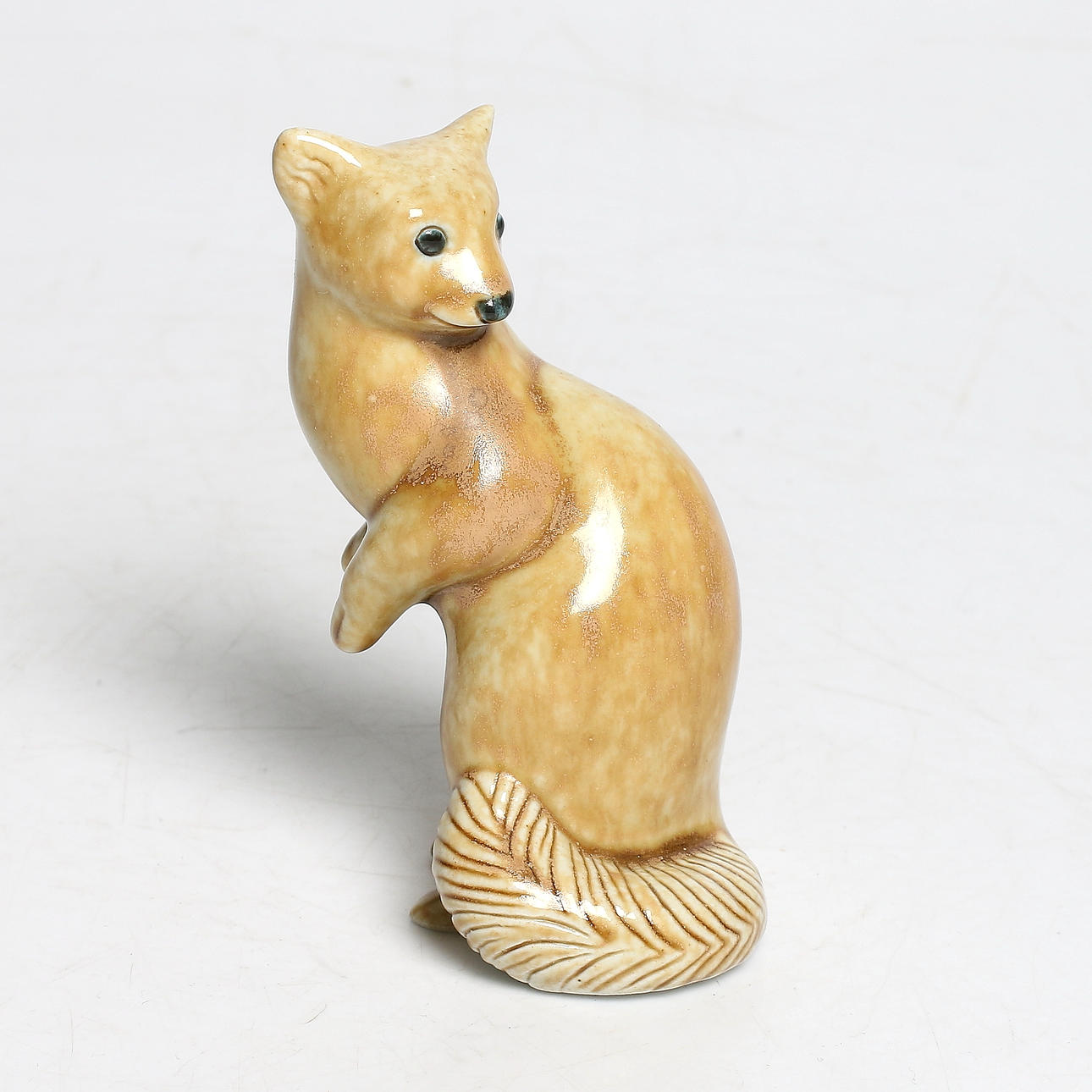 FIGURIN, stengods, mård, "Micky", Mari Simmulson, Gustavsberg. 1900-tal.