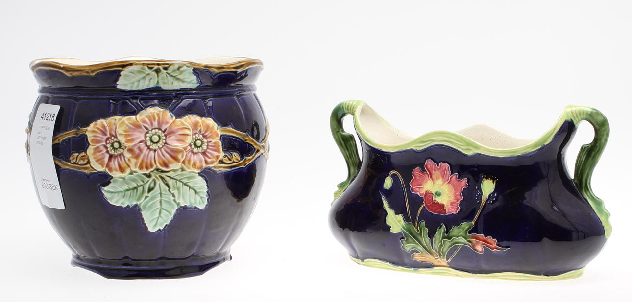 YTTERFODER samt JARDINIÈRE. 1900-tal.