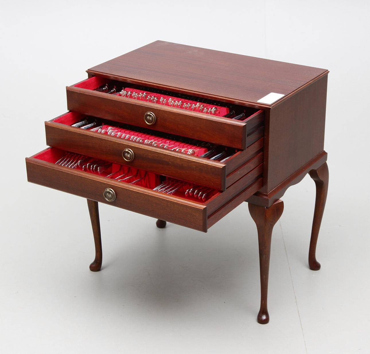 SCHATULL med matbestick NS 1900-talets slut.