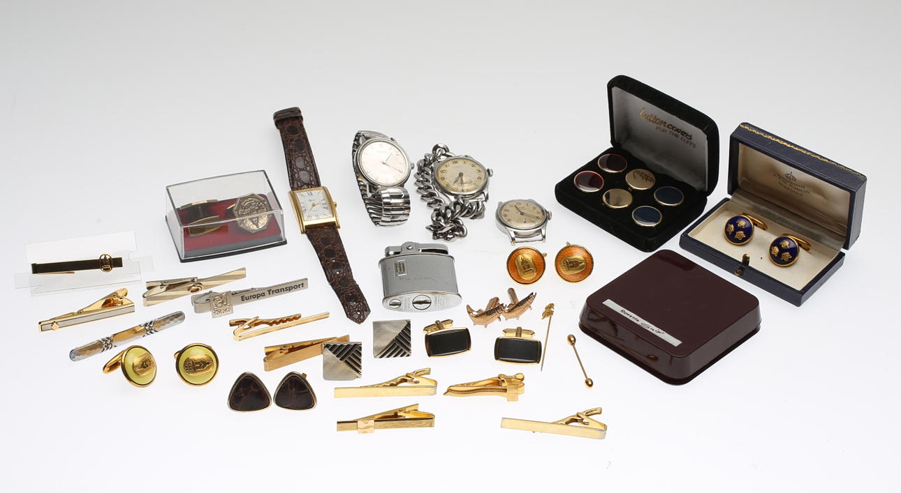 HERRARMBANDSUR, manschettknappar med mera.