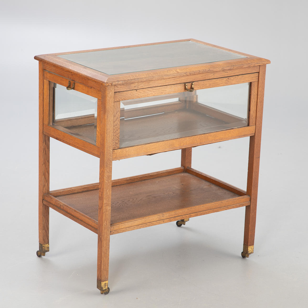 Trolley vitrinetui, 20. Jh.