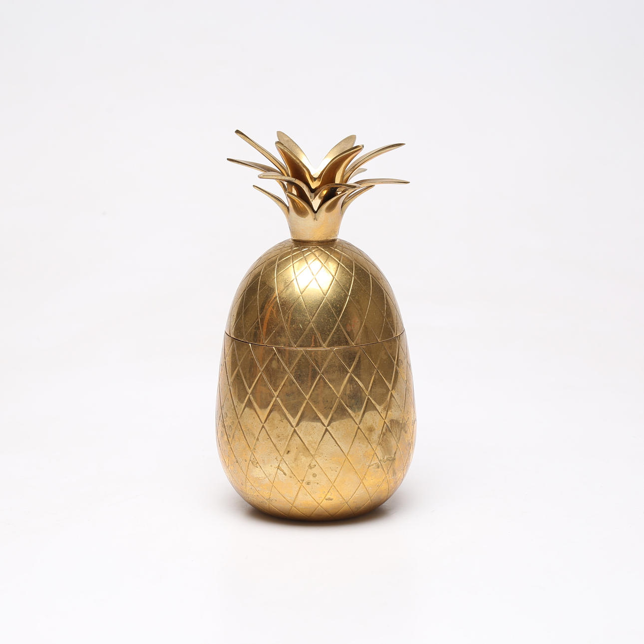 Glas mit Deckel, Messing, Form einer Ananas, 20. Jahrhundert.