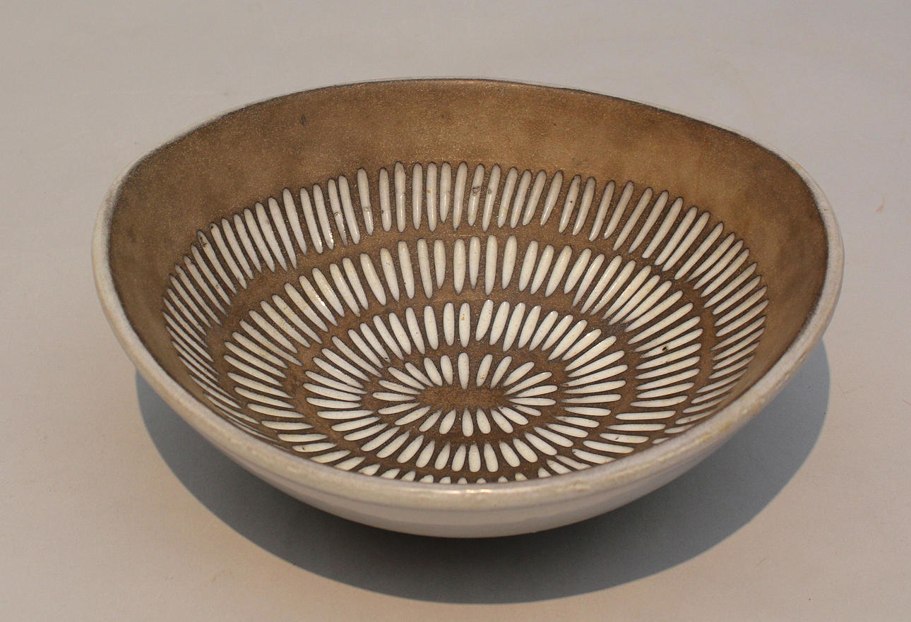 ANNA-LISA THOMSON. Fat, stengods. Uppsala-Ekeby.