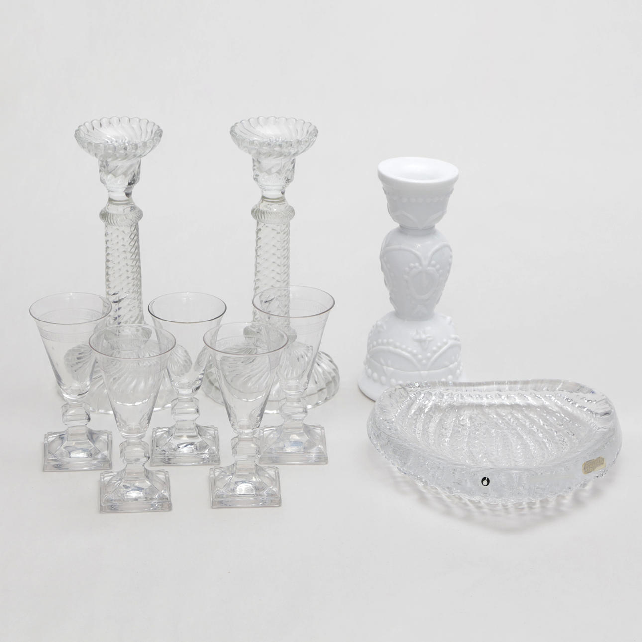 GLASS OBJECTS 9 pcs, including candlesticks, mostly Pukeberg.