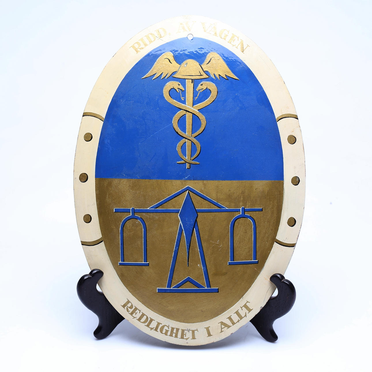 Escudo, placa pintada, Ridd. De Libra, equidad en todo.