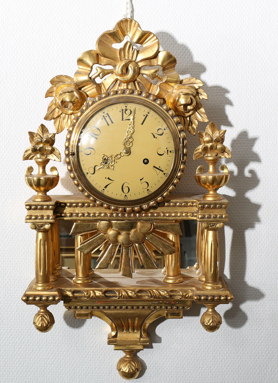 VÄGGPENDYL, trä, förgylld, 1900-talets mitt.