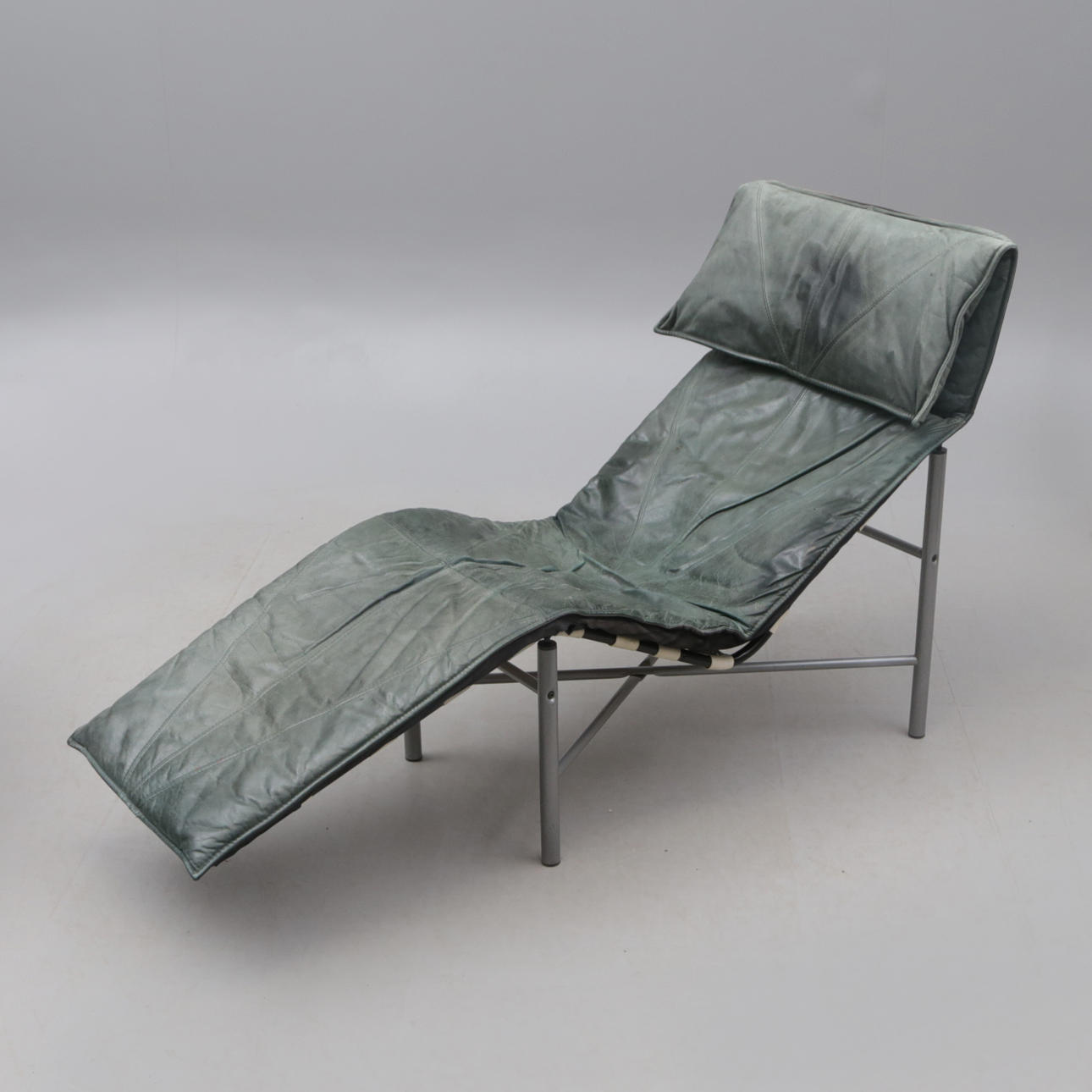 TORD BJÖRKLUND. Ein LIEGESTUHL, Ikea, Skye.