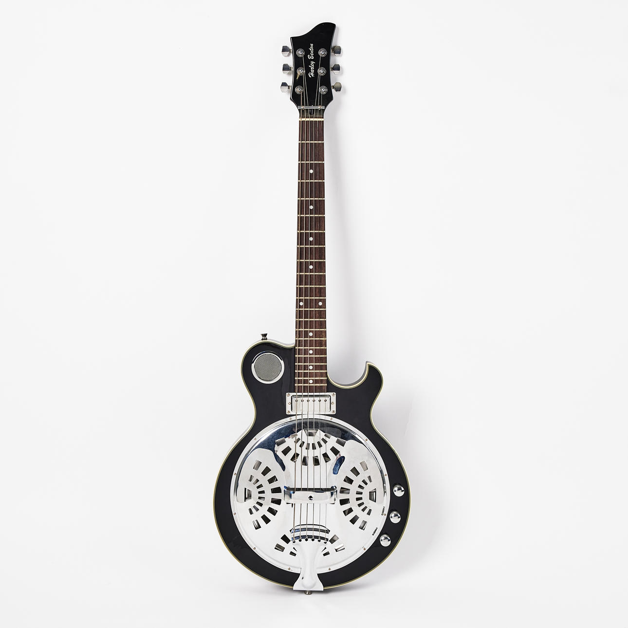 HARLEY BENTON. „Custom Line N-150CE“, schwarz, E-Gitarre, markiert.