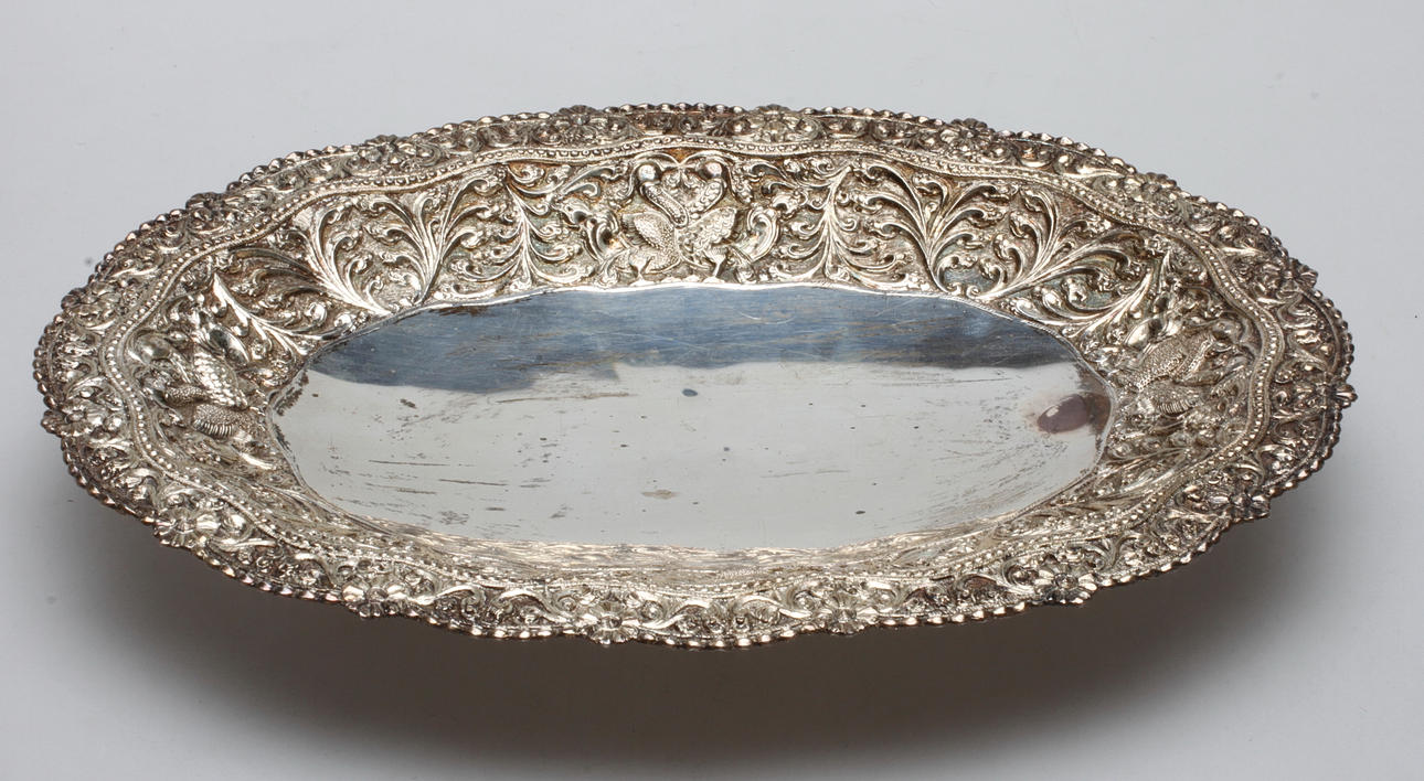 SKÅLFAT, vitmetall, orientalisk, 1900-tal.