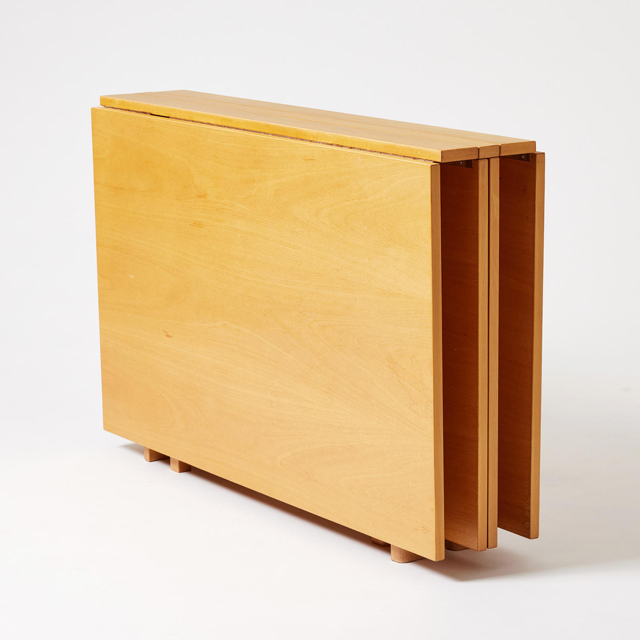 BRUNO MATHSSON. “Maria Flap”, a DUX, red beech percussion table, designed 1936.