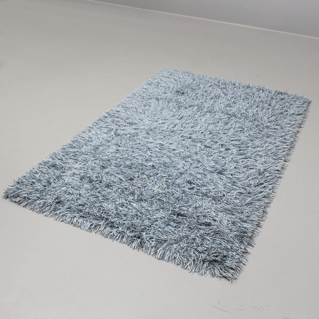 MARIANNE RICHTER. Ryamatta, enfärgad 130 x 200 cm.