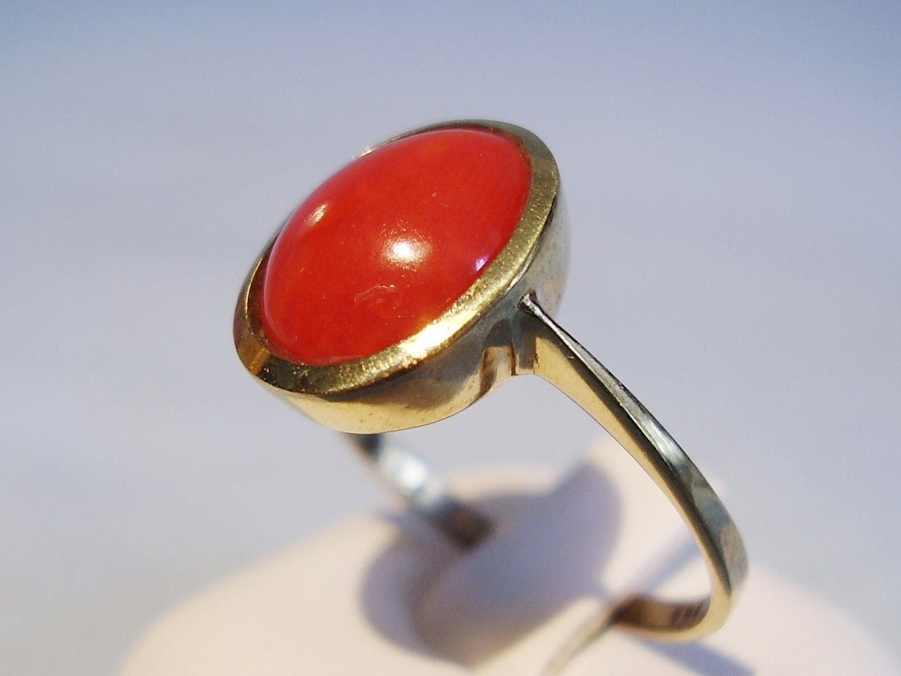 KORALL RING GULT GULD 8 KARAT.