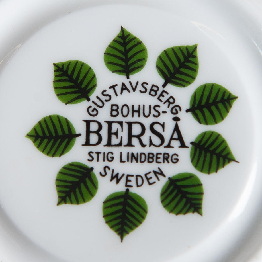 STIG LINDBERG. A 13-piece coffee cups & sugar bowl, “Berså